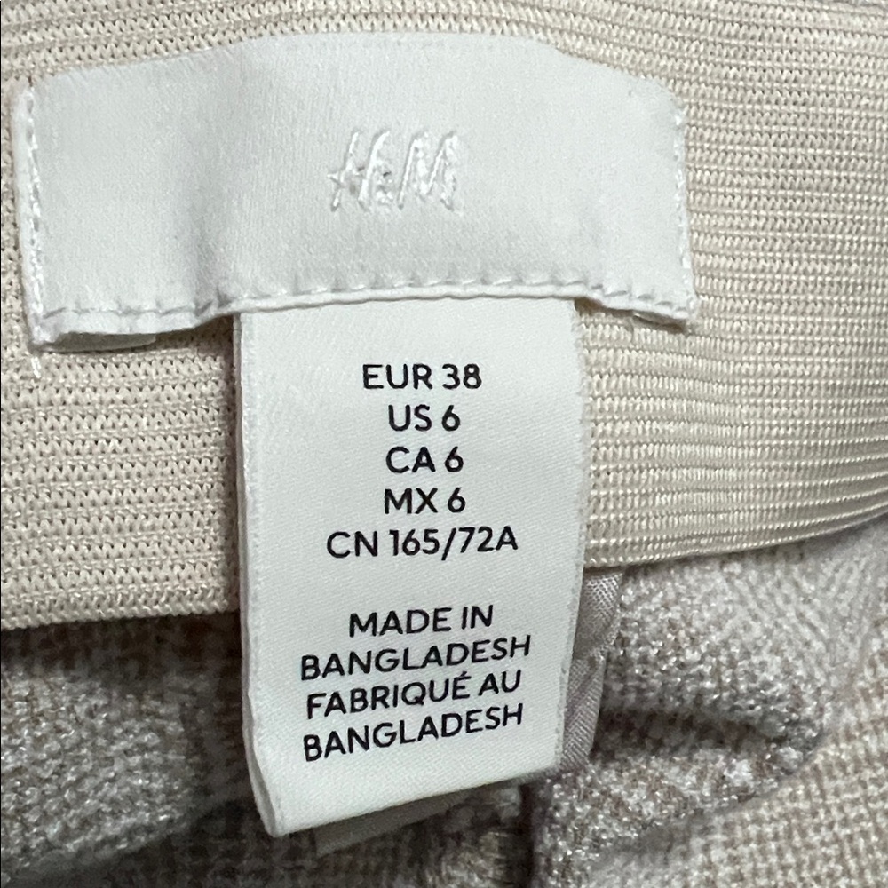 Plaid cream/tan chino pants fits 3/4 size - Picture 3 of 5